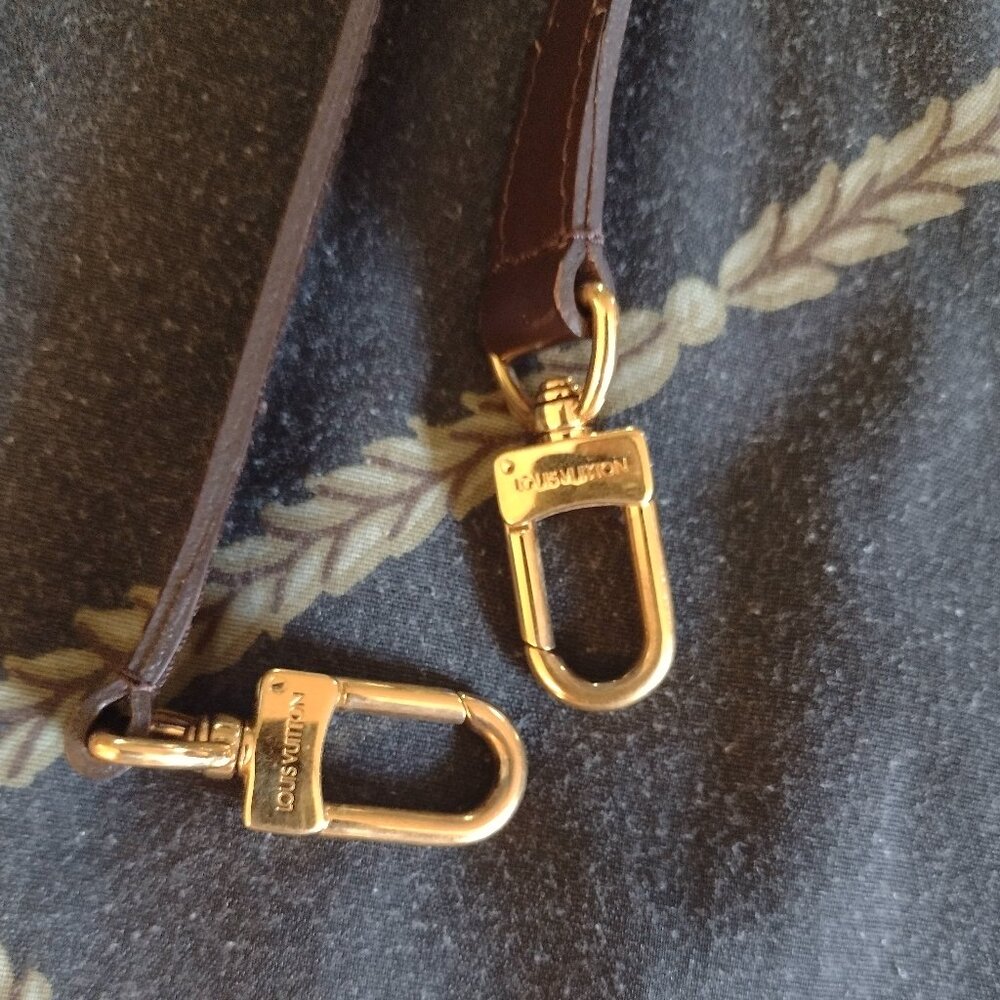 Stunning Louis Vuitton Kensington RARE ๐น - Picture 3 of 16